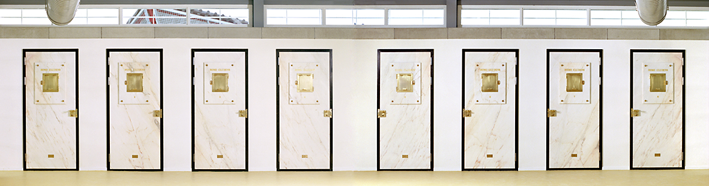 De foto's achter de luikjes